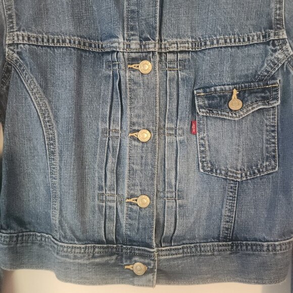 VTG Women’s Levis Denim Jacket Type 1 Cropped Cotton Red Tab Womens Medium - Picture 4 of 16